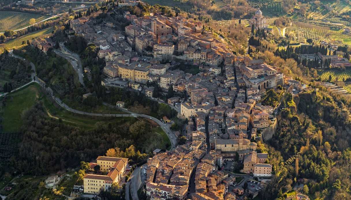 Tour della Fiamma Olimpica 2025 in Toscana