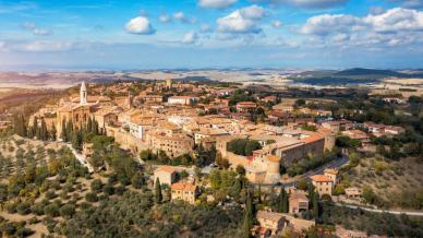 Viaggio a Pienza, la città progettata come armonia perfetta tra arte, architettura e colline toscane