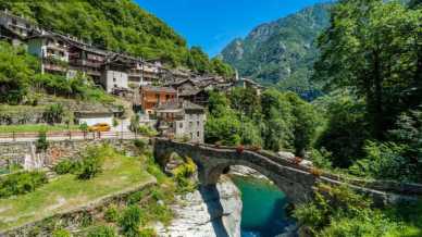 Pontboset, il borgo con solo 180 abitanti premiato come Comune più Virtuoso d’Italia