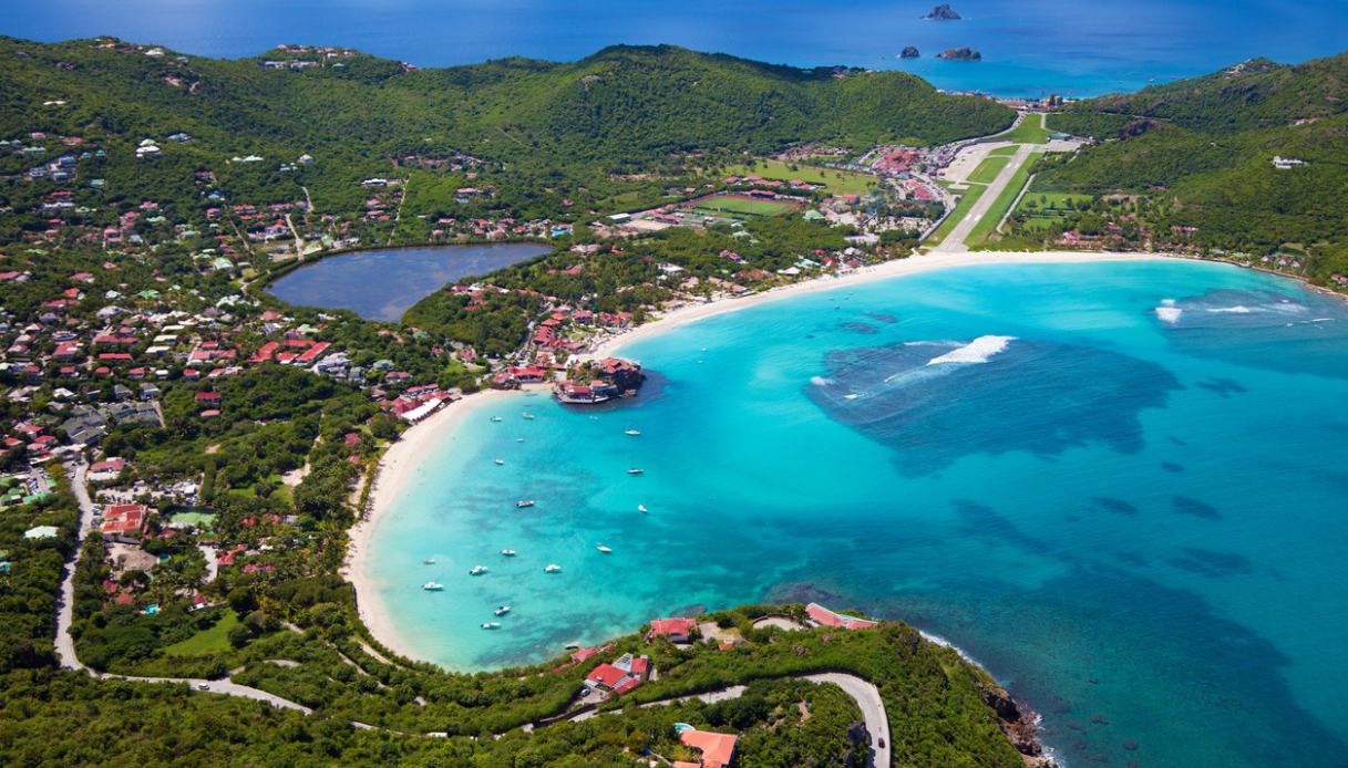 Saint-Barthélemy è piccola per dimensioni, ma enorme per fascino e carattere