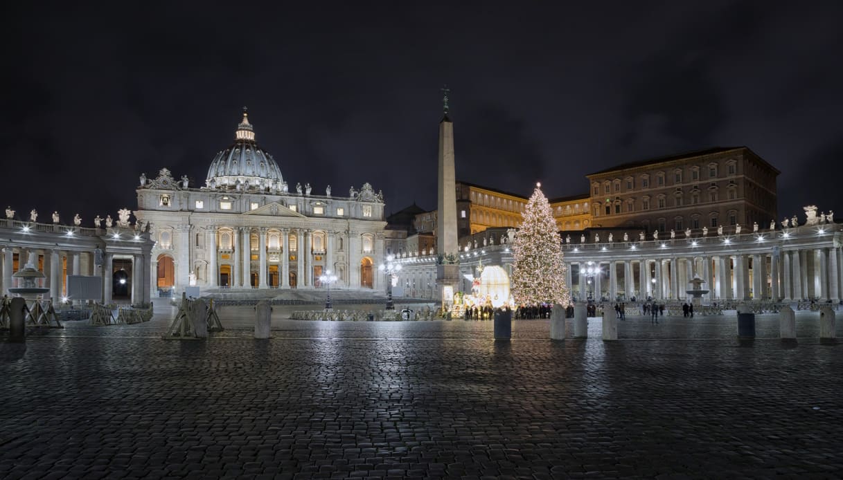 https://siviaggia.it/wp-content/uploads/sites/2/2025/12/San-Pietro-Natale.jpg