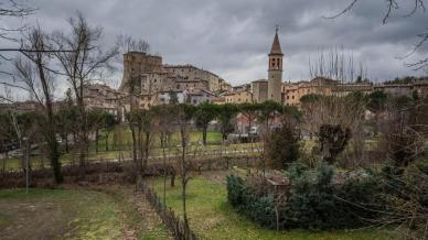 Sant’Agata Feltria, il borgo del Montefeltro che unisce fiaba, pietra e silenzio antico