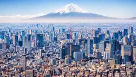 Overtourism Tokyo, il mercato sopravvissuto alla guerra teme i turisti