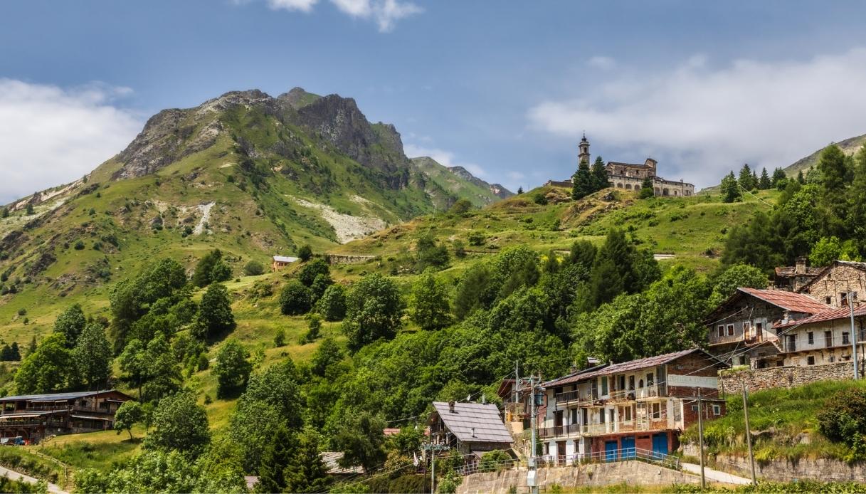 Monterosso Grana, il borgo con 400 abitanti e il record di neonati nella valle dei formaggi