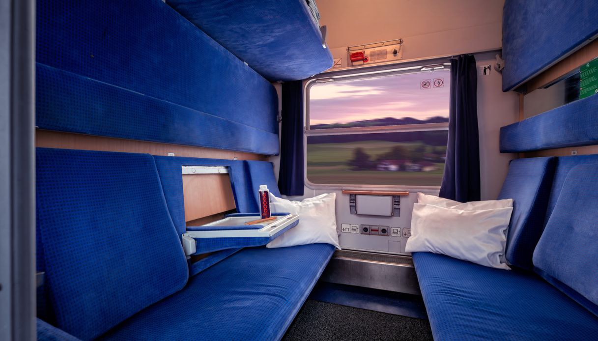 Interno del treno notturno European Sleeper