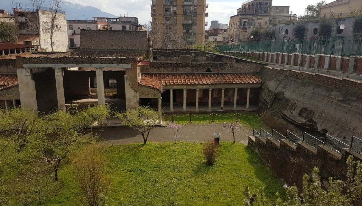 Nuove scoperte nella Villa di Poppea: il salone ritrovato svela affreschi sorprendenti