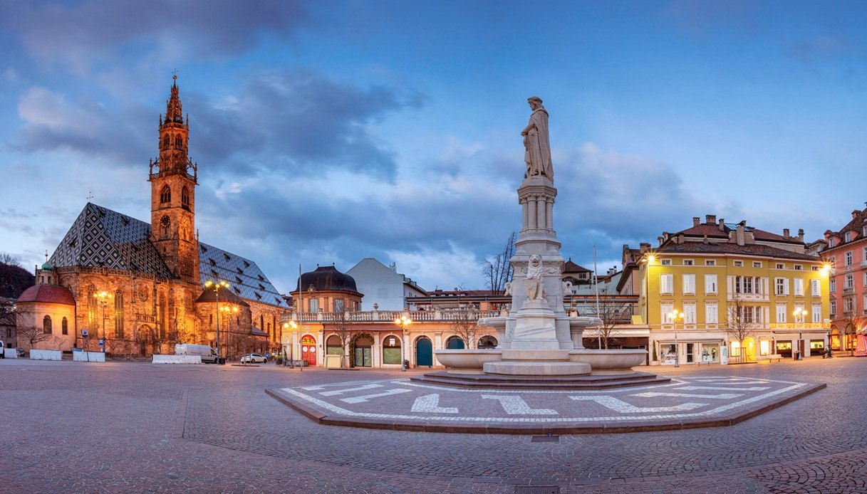 Centro storico di Bolzano con il suo Duomo