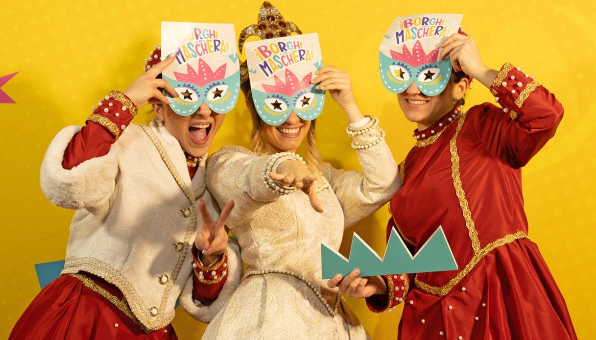 Maschere al Gran Galà di Santhià