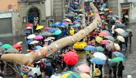 A Viterbo torna la Calza della Befana più lunga del mondo: l’evento imperdibile