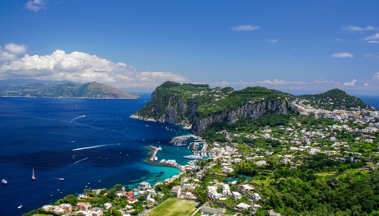 Capri, perla elegante nel Golfo di Napoli