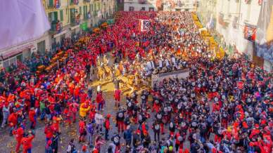 Carnevale di Ivrea, il programma con la storica Battaglia delle Arance