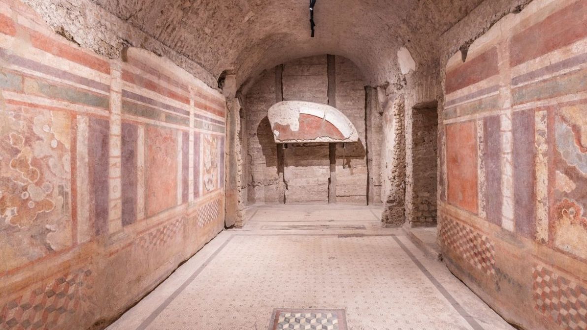 Al Colosseo apre la Casa dei Grifi, ma le visite sono diverse dal solito