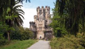 L’incantesimo del Castello di Butrón, dove la foresta atlantica incontra il sogno neogotico