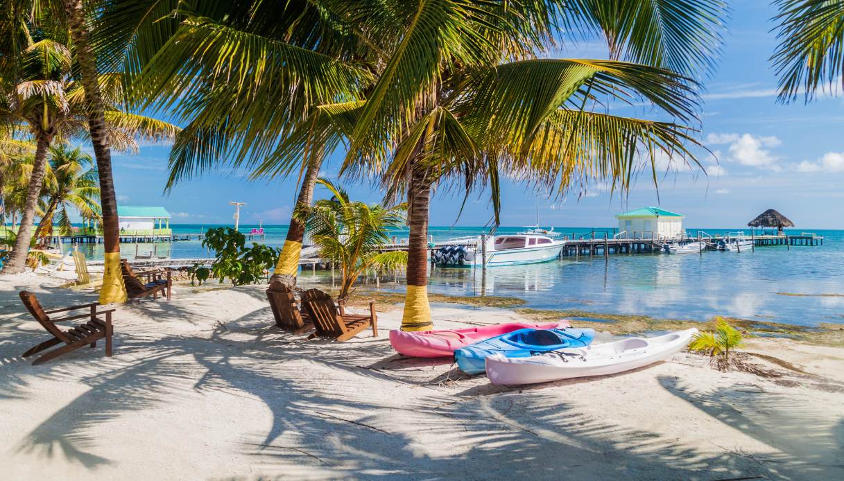 Caye Caulker, il ritmo lento del corallo: viaggio alla scoperta dell'isola della lentezza