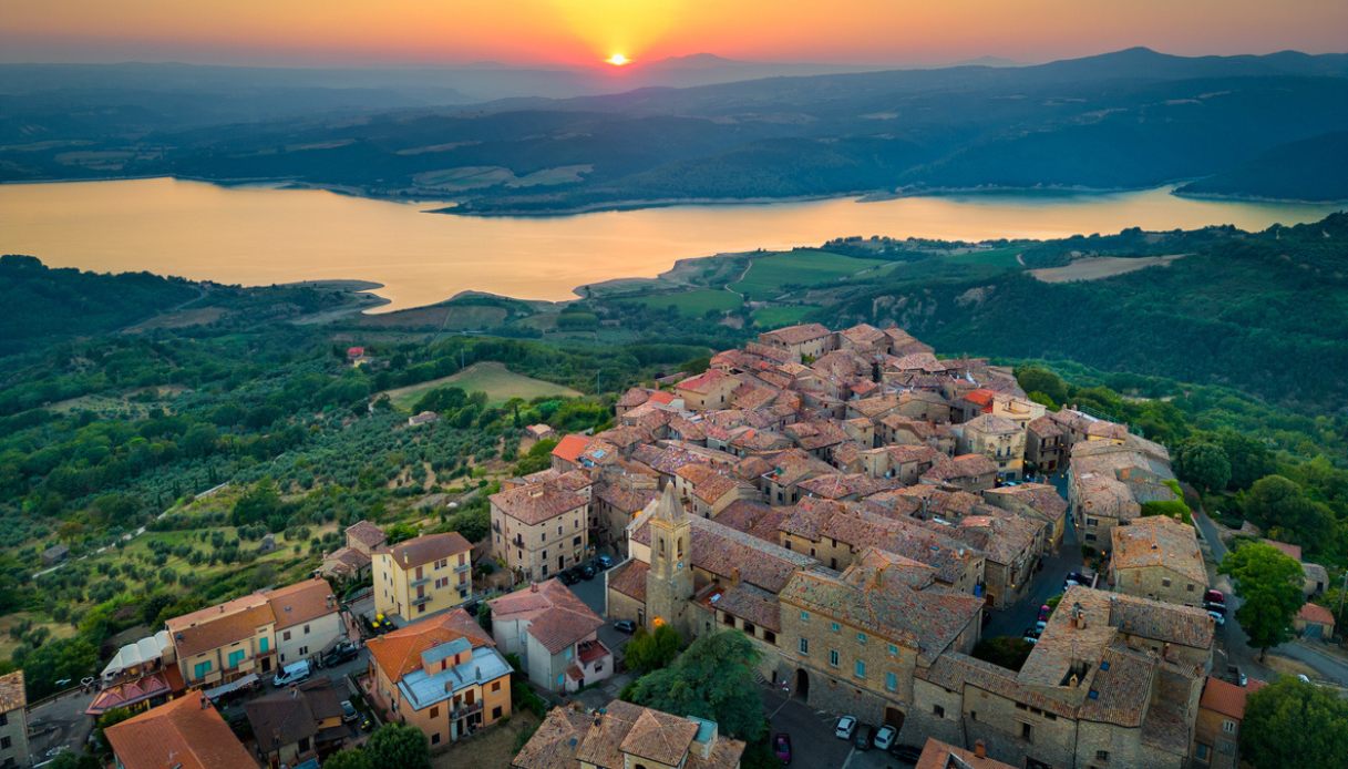 Civitella del Lago, borgo in Umbria