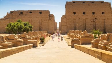 Egitto, scoperto a Karnak il primo doppio “lago sacro” mai documentato