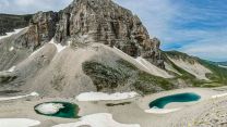 Il Lago di Pilato in inverno e la leggenda del “lago con gli occhiali” tra i Monti Sibillini