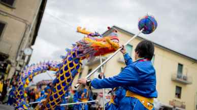 Come e dove festeggiare il Capodanno cinese in Italia, arriva l’anno del Cavallo