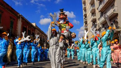 Carnevale di Putignano 2026: date, eventi e sfilate