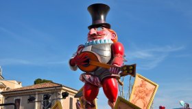 Carnevale di Fano 2026: il sogno colorato della festa più dolce d’Italia