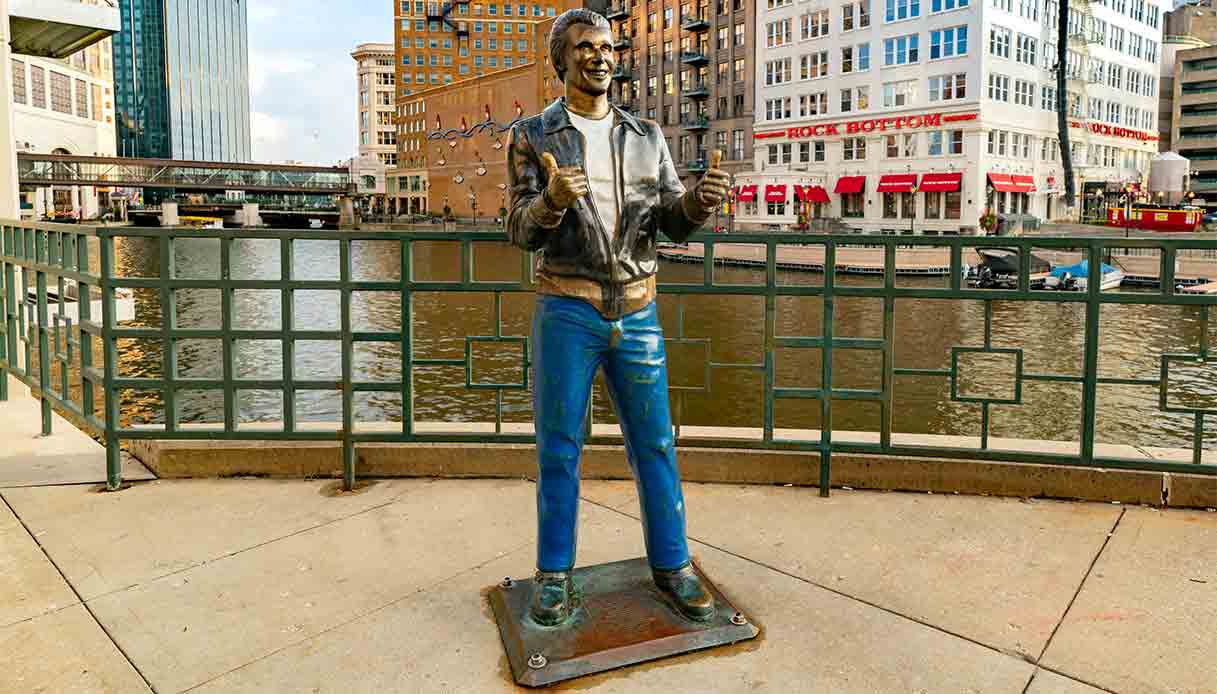 milwaukee-scultura-fonzie-happy-days