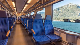 Perché i treni non hanno le cinture di sicurezza: la risposta della fisica