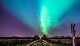 Viaggio panoramico in treno verso l’aurora boreale, da Stoccolma tra foreste e cieli stellati