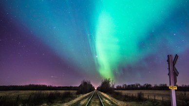 Viaggio panoramico in treno verso l’aurora boreale, da Stoccolma tra foreste e cieli stellati
