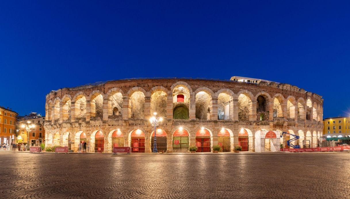 Arena di Verona di notte