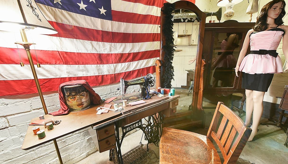 Il laboratorio degli orrori nel seminterrato