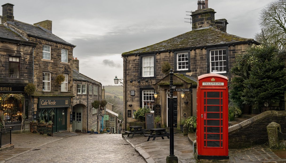 La Main Street di Haworth, West Yorkshire