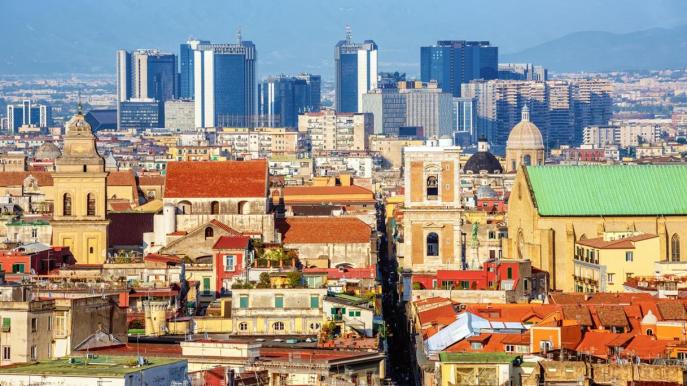 Napoli è tra le migliori mete primaverili dell’Europa meridionale: l’elogio del Guardian