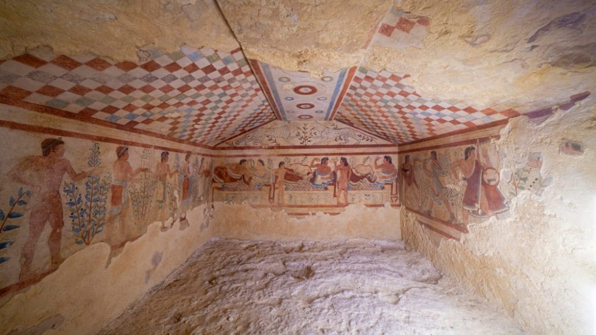 Tra i colori dell’eternità: la Necropoli dei Monterozzi a Tarquinia, il racconto della vita e della morte degli Etruschi