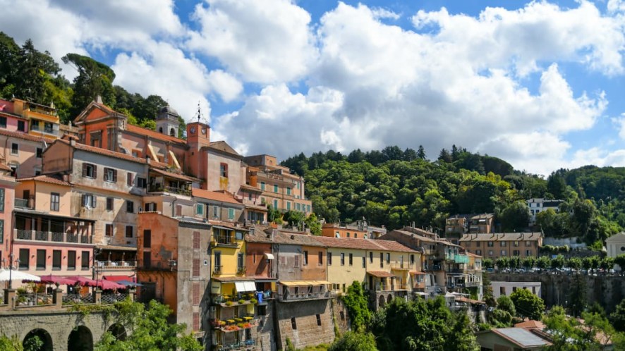 San Valentino nei Borghi più belli d’Italia: dove vivere l’amore tra storia, arte e romanticismo