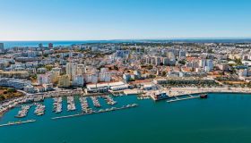 Portimão, la perla dell’Algarve tra storia marina e spiagge dorate