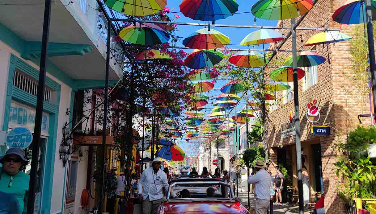 Puerto-Plata-Umbrella-Street
