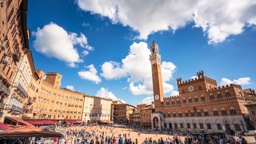 Città d’arte, attrazioni e musei più amati d’Italia nell’ultimo anno: il report svela i numeri