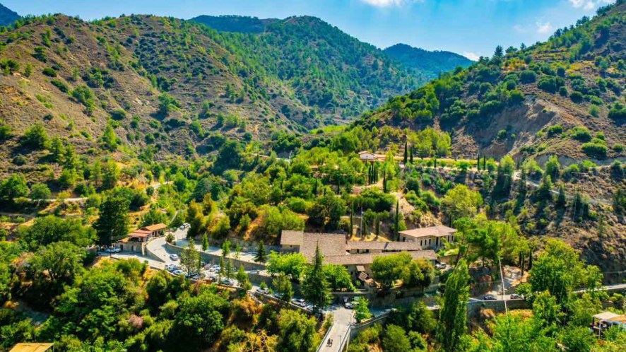 Boom di pellegrini a Cipro: ecco le chiese UNESCO che stanno conquistando i turisti