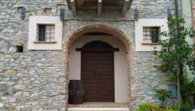 Tra le strade di Golferenzo, il borgo antico sulle colline dell’Oltrepò Pavese