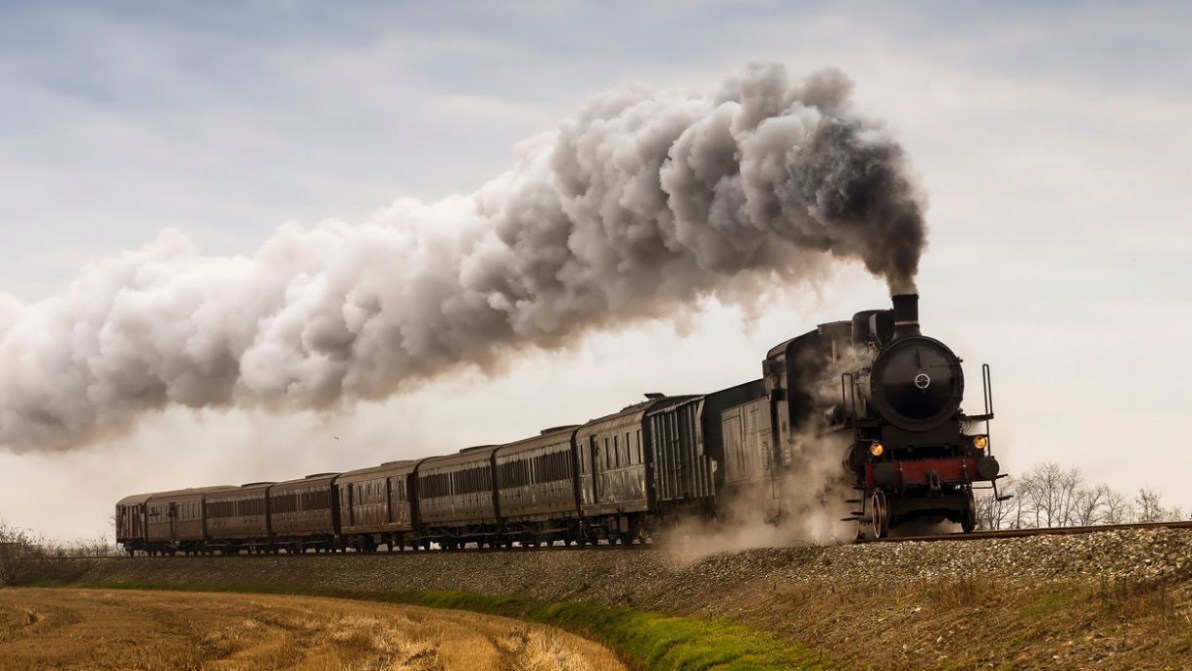 Treni storici, gli itinerari di primavera più belli per scoprire l’Italia a un ritmo lento