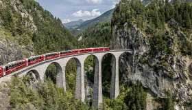 A bordo del Bernina Express nasce la Pullman Class: esperienza unica sul Trenino Rosso più celebre
