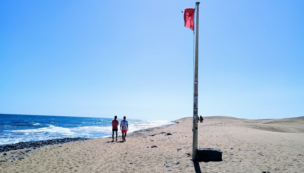 Passeggiare lungo la Spiaggia di Maspalomas