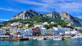 La strategia italiana anti-overtourism conquista il mondo, Forbes elogia il Belpaese