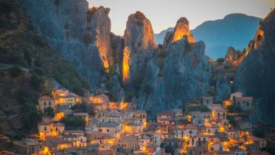 Dove andare in Italia ad aprile, 6 gioielli nascosti tra borghi e tradizioni