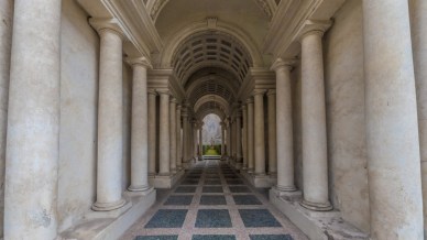 L’illusione infinita del Borromini: la Galleria Prospettica di Palazzo Spada che inganna lo sguardo