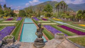 Sul Lago Maggiore, i Giardini di Villa Taranto si trasformano in un labirinto di tulipani dai mille colori