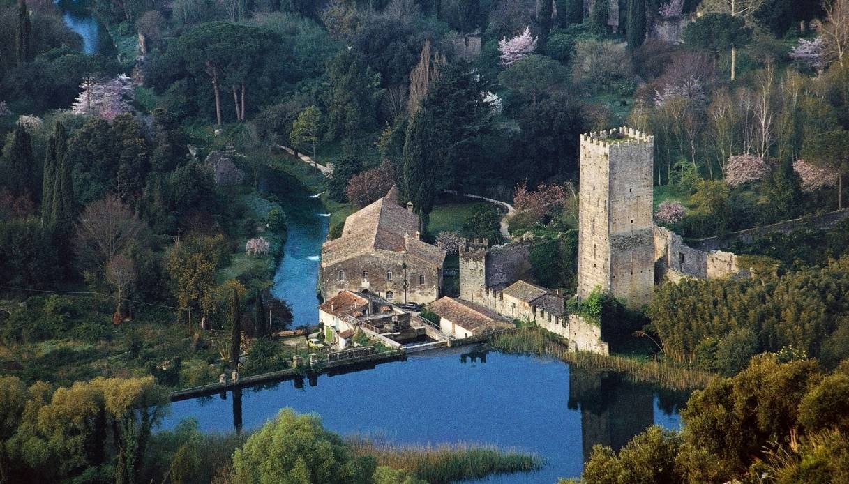 Giardino di Ninfa visti dall'alto