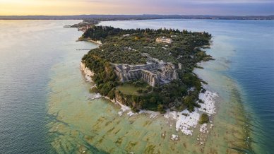 Il Lago di Garda torna protagonista tra una nuova serie Tv e il bestseller di Tom Hindle