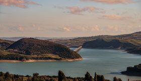 Guardialfiera, borgo molisano tra centro storico medievale e panorami sul lago
