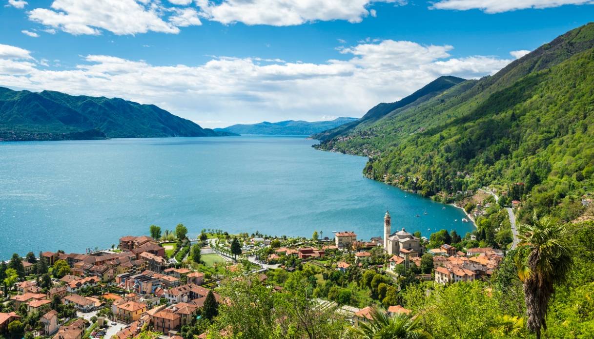 Potenziate le corse ferroviarie verso i laghi lombardi per la stagione 2026